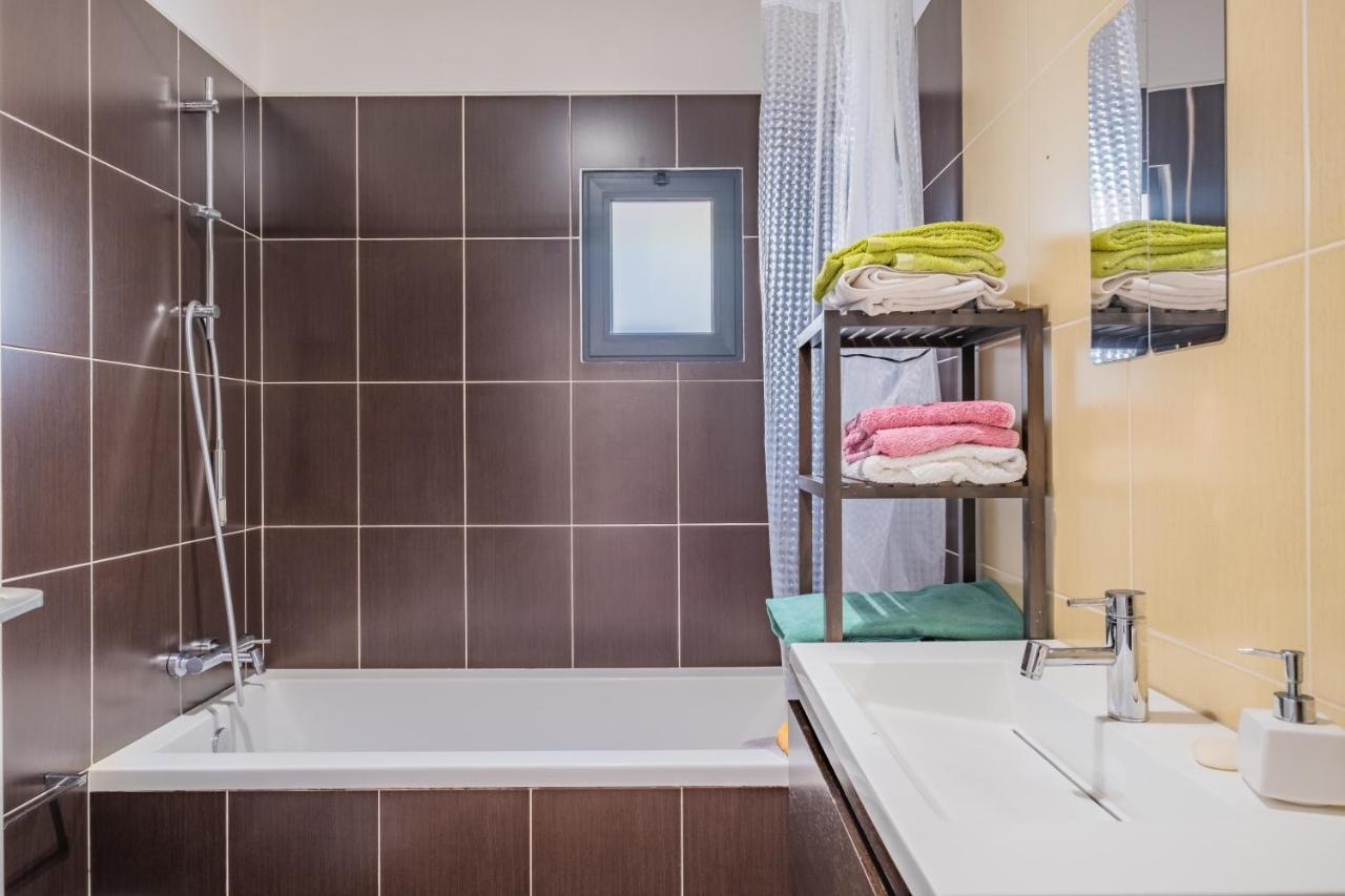 Casa Familiar 3 Quartos ฟุงชาล ภายนอก รูปภาพ
